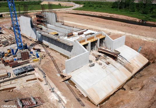 Overview of construction site and formwork