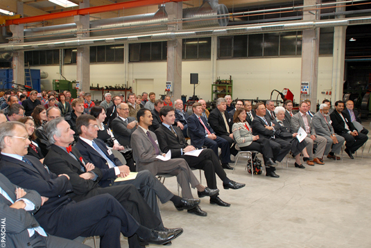 200 guests at the occasion