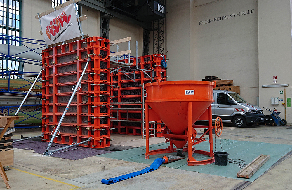 Test walls made of infra-lightweight concrete