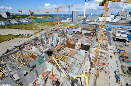 Overview of construction site and formwork