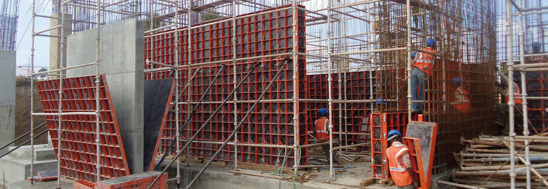 wall formed with Modular formwork
